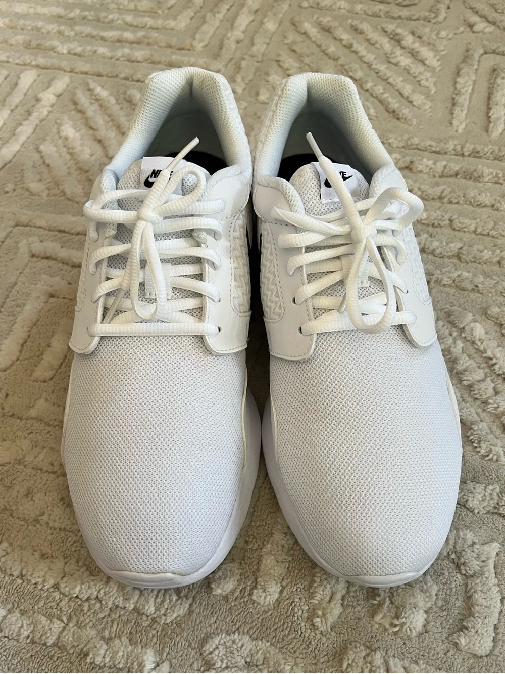 Nike Kaishi White Shoes with Black Swoosh Women’s Size 10.5 Sneakers